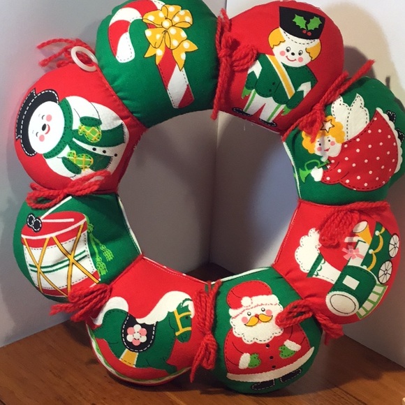 Vintage 12” Handcrafted Christmas Wreath - Picture 1 of 15